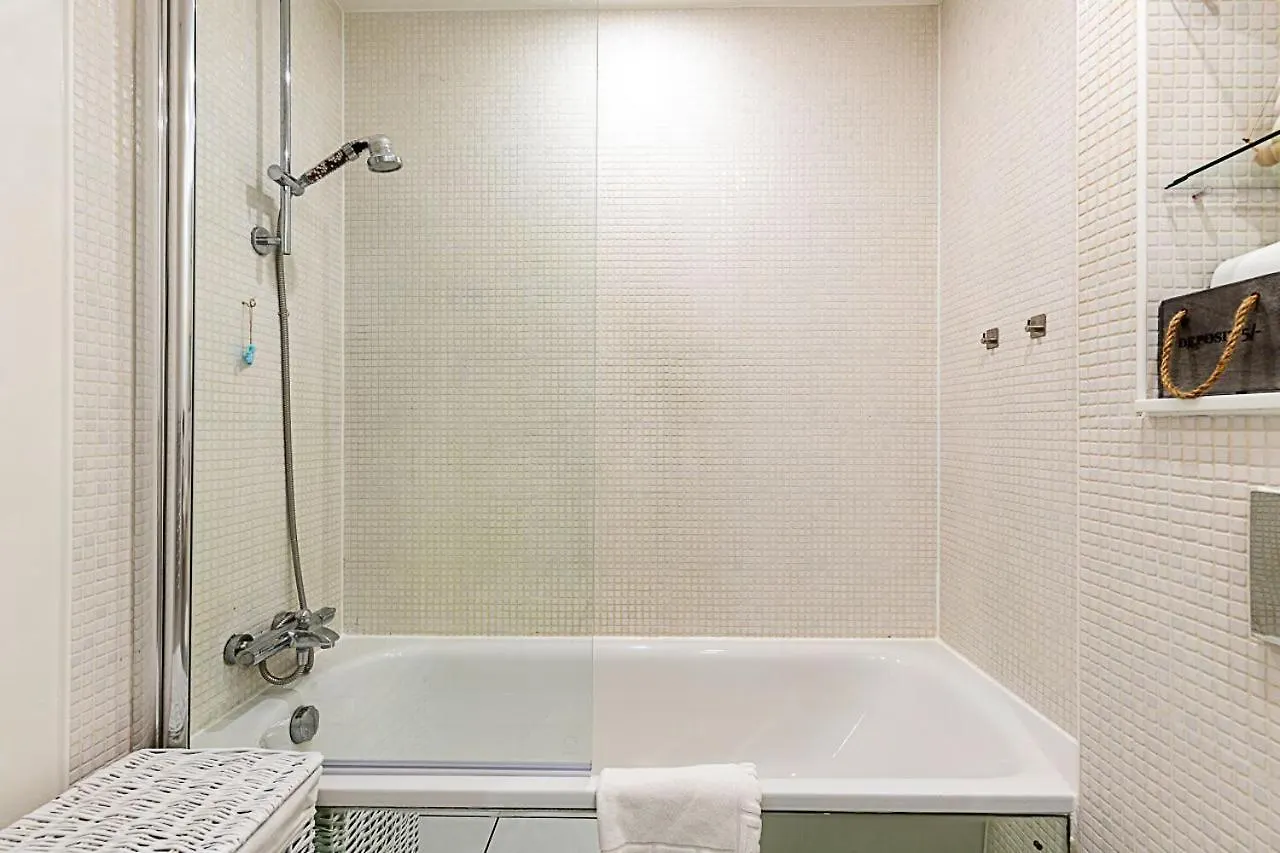Spacious Green Terrace Apartment Londres 0*,