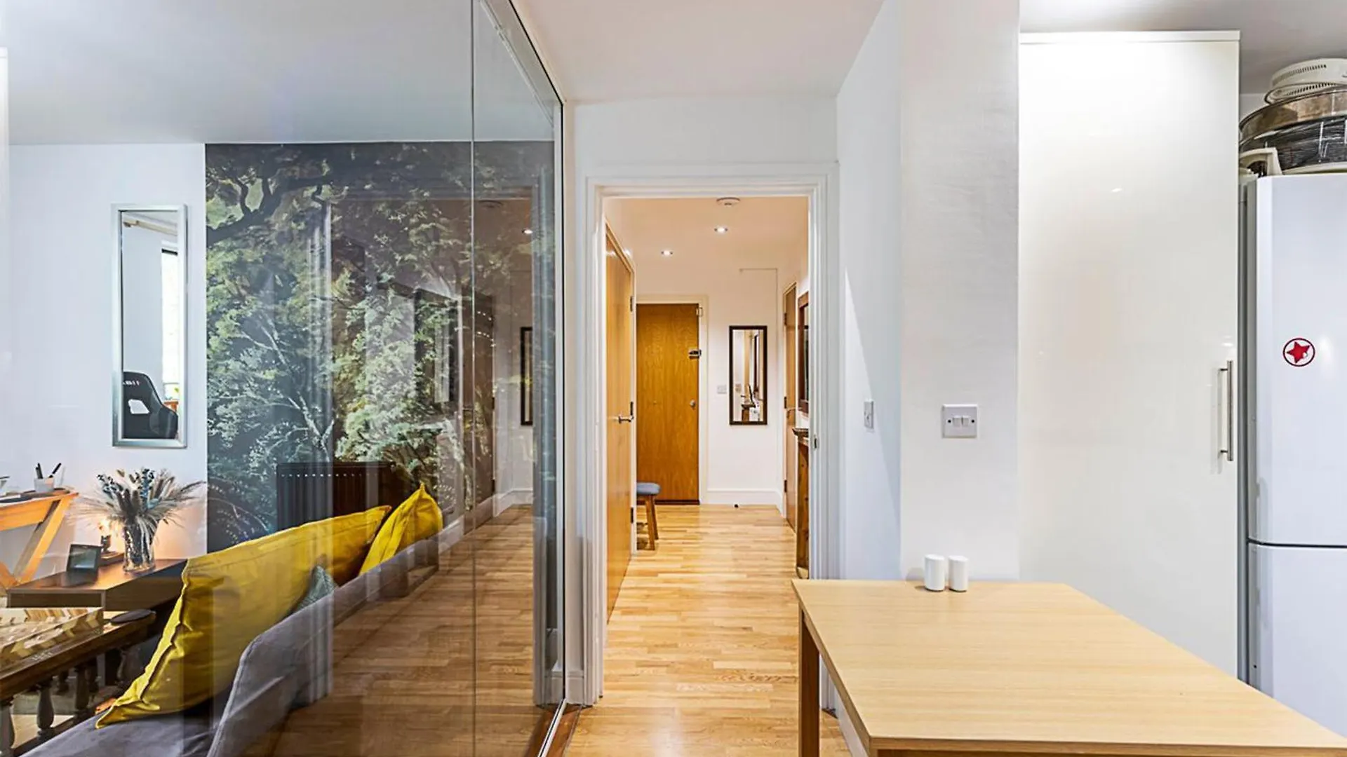 Spacious Green Terrace Apartment London Storbritannien